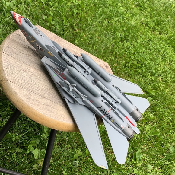 VF-111 gray jet An Hooch Roberts cool metal model - Picture 9 of 16